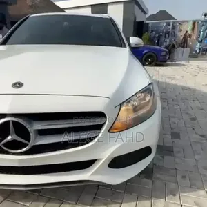 Mercedes-Benz C300 2018 White