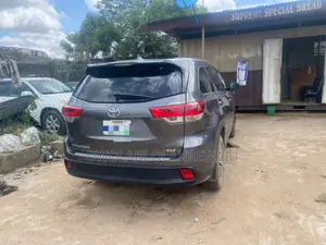Toyota Highlander 2018 Gray