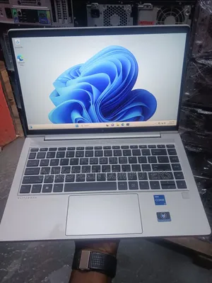 Laptop HP EliteBook 640 G9 16GB Intel Core i5 SSD 256GB