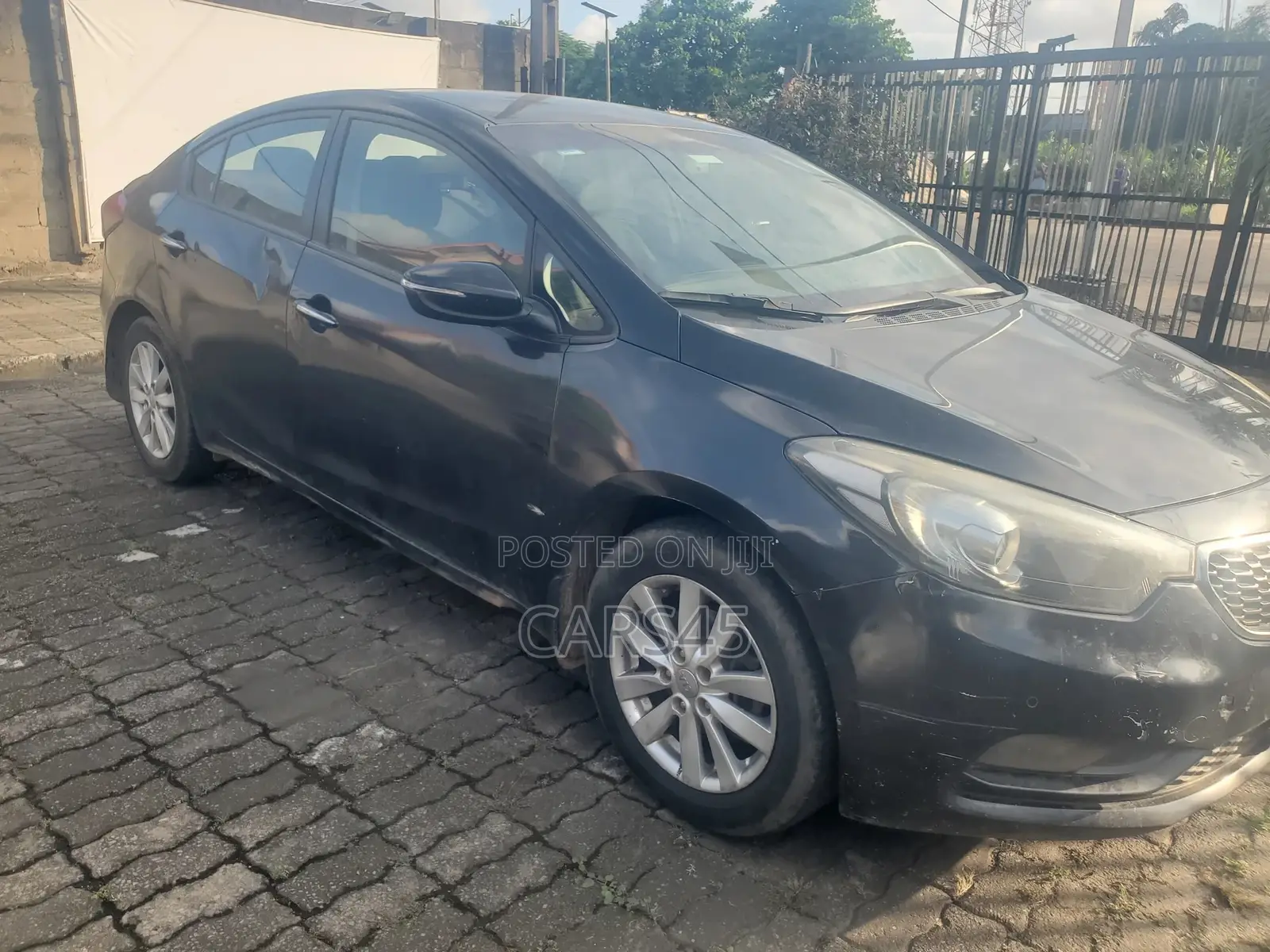 Kia Cerato 2015 Black