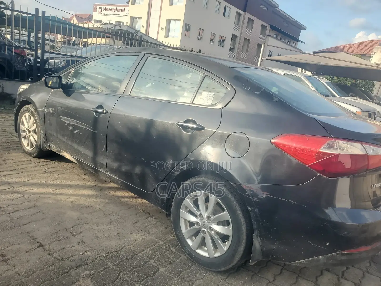 Kia Cerato 2015 Black
