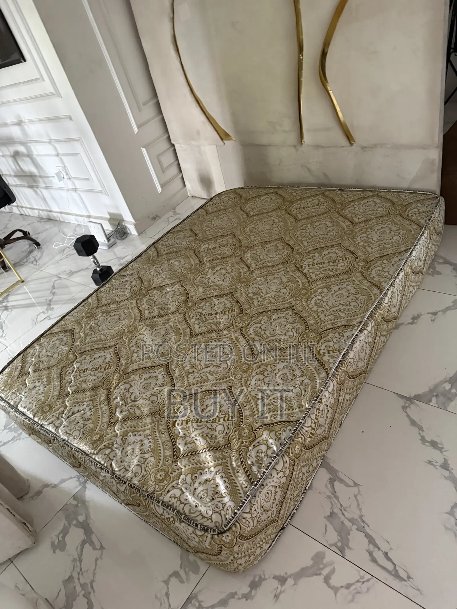 Bedframe and Mattress