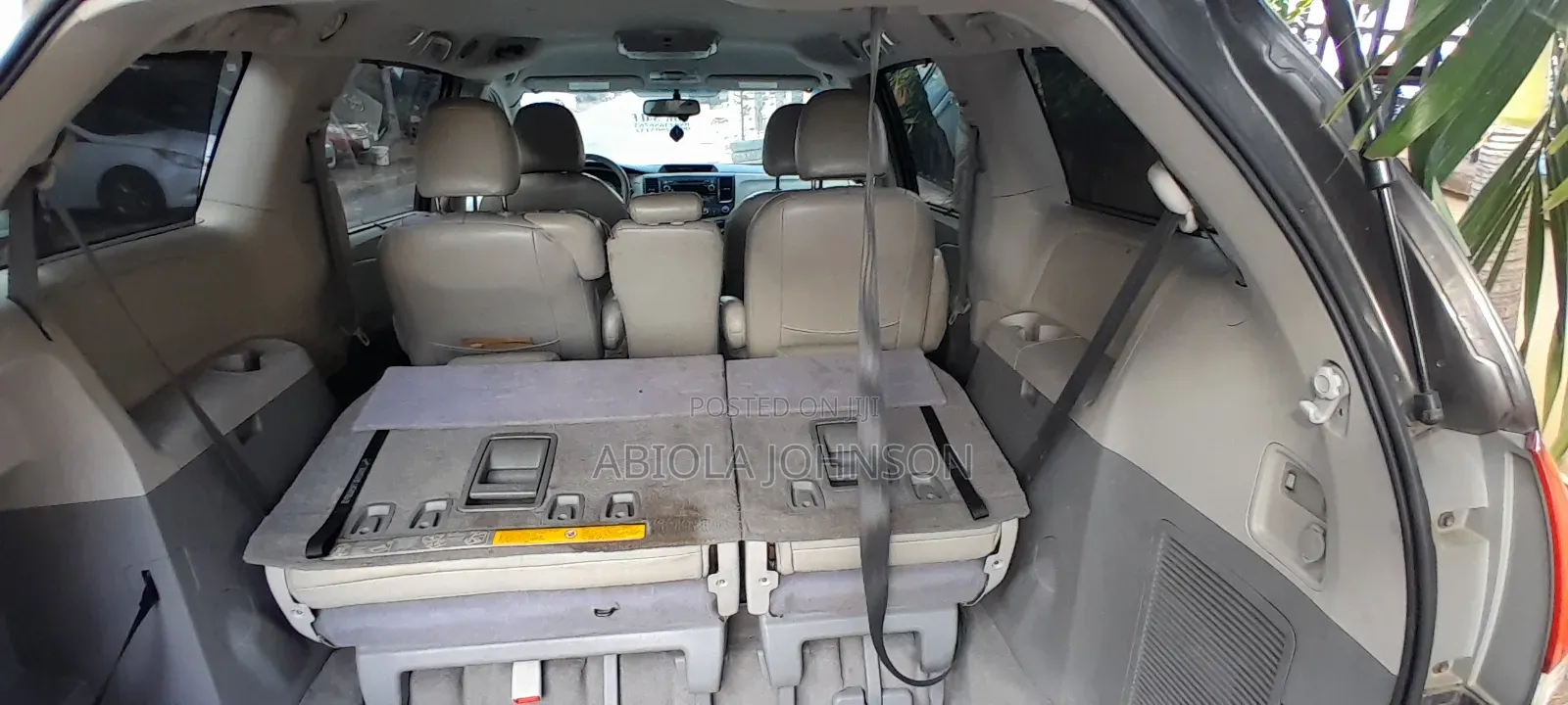 Toyota Sienna 2011 Silver