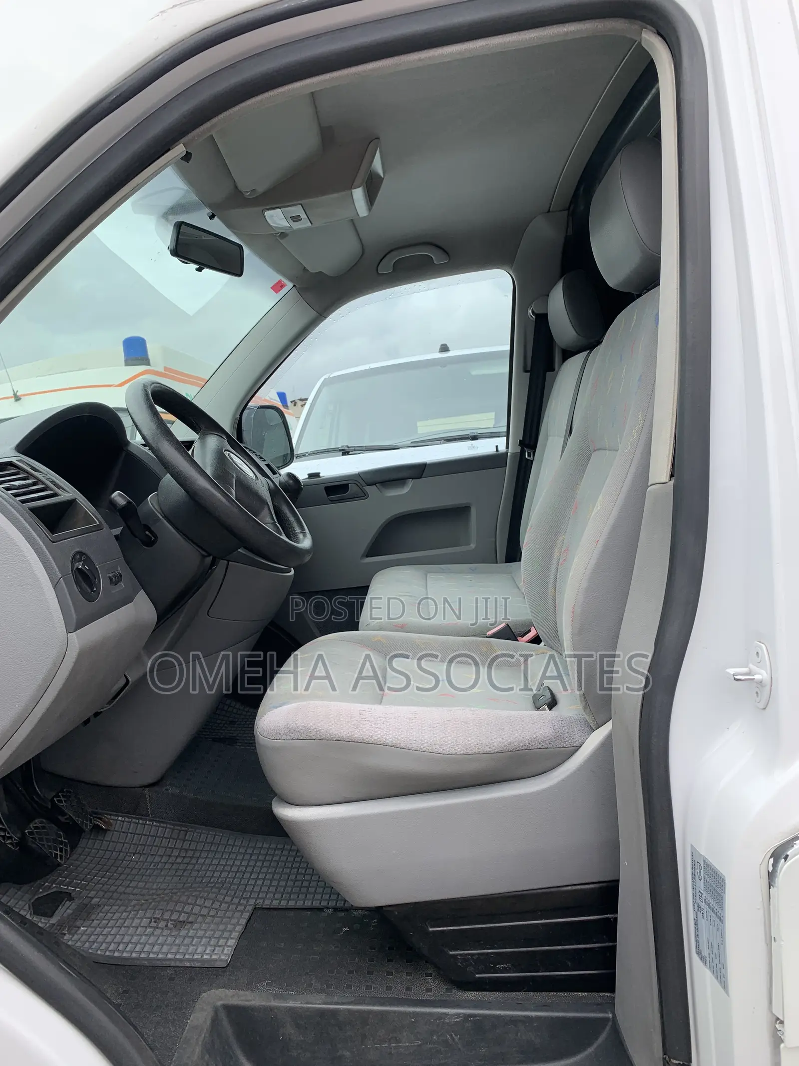 Volkswagen Transporter 2009 White