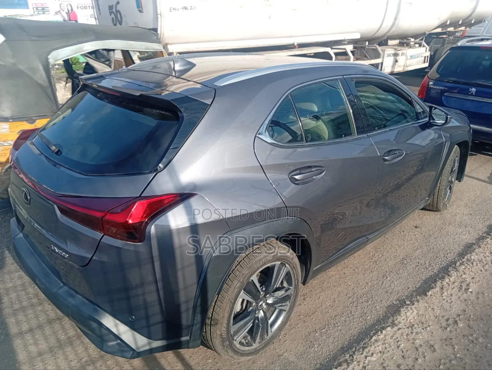 Lexus UX 2021 Gray