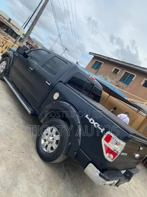 Ford F-150 2010 Black