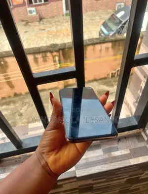 Apple iPhone XS 64 GB Gold