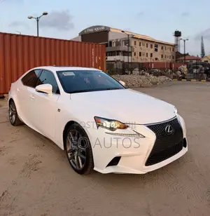 Lexus IS 350 AWD 2015 White