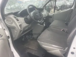 Opel Vivaro 2014 White