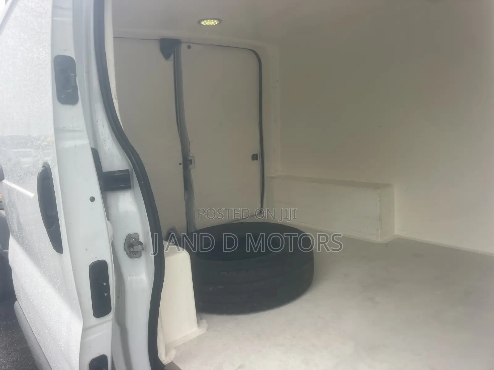 Opel Vivaro 2014 White