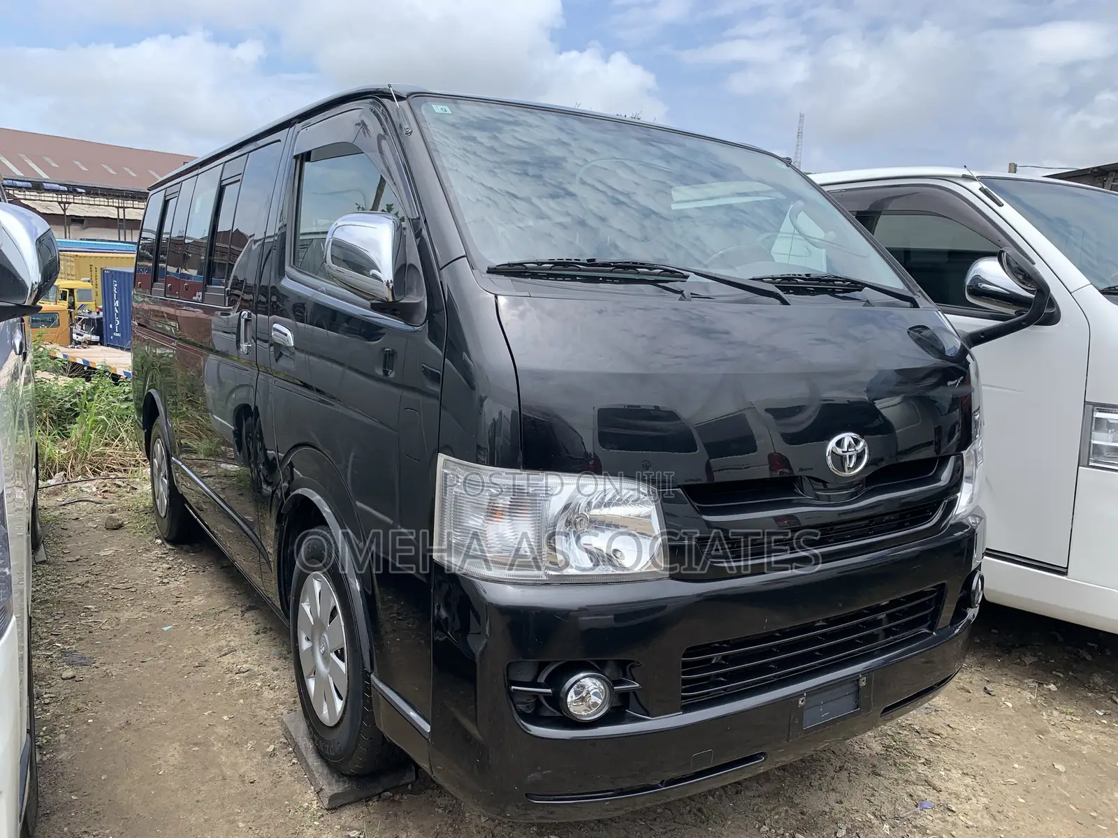 Toyota HiAce 2013 Green