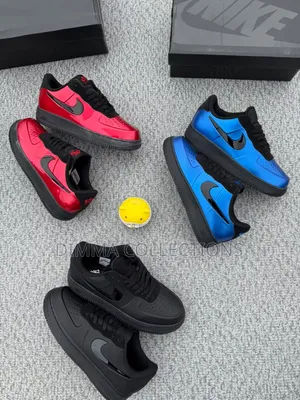 newly Luxury Nike Sneakers Available :