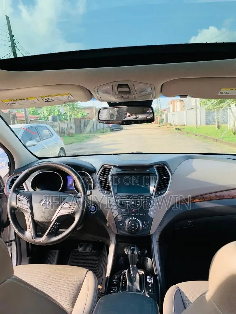 Hyundai Santa Fe 2017 Silver