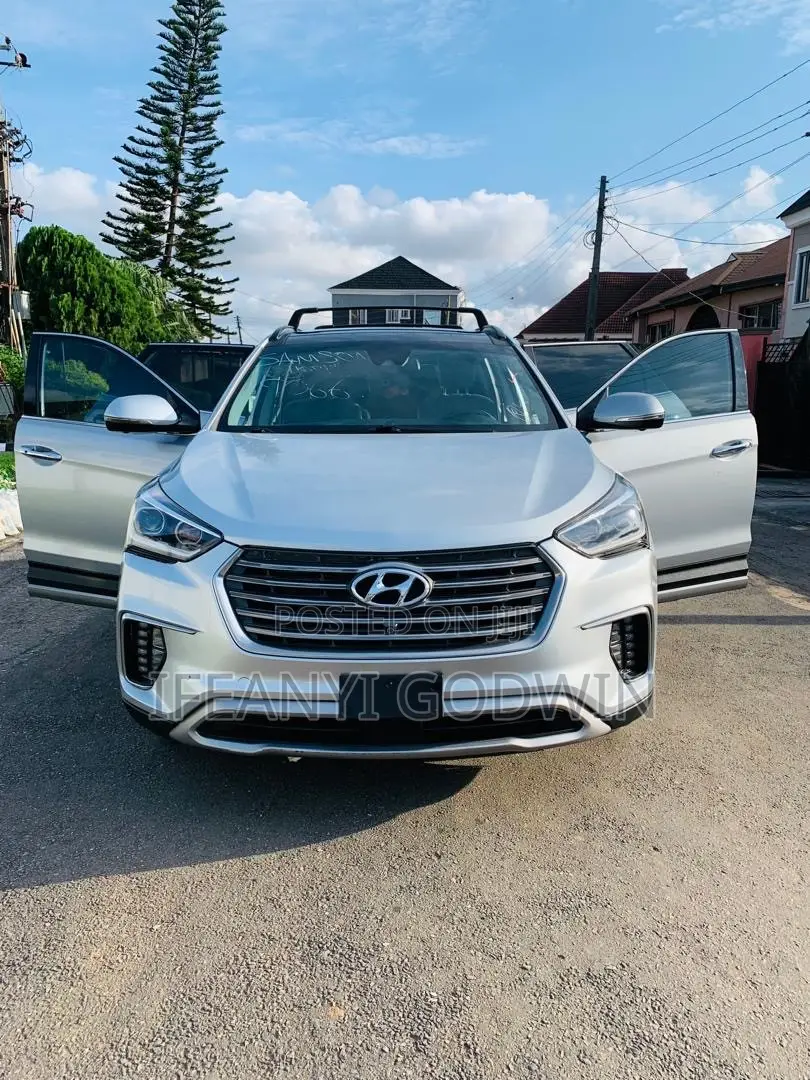 Hyundai Santa Fe 2017 Silver