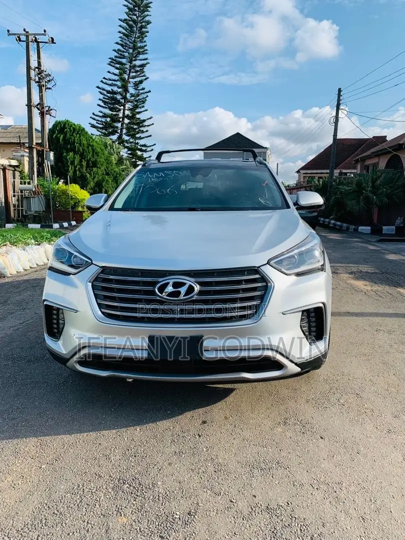 Hyundai Santa Fe 2017 Silver