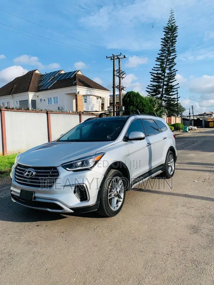 Hyundai Santa Fe 2017 Silver