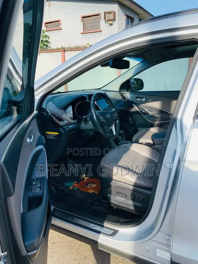 Hyundai Santa Fe 2017 Silver