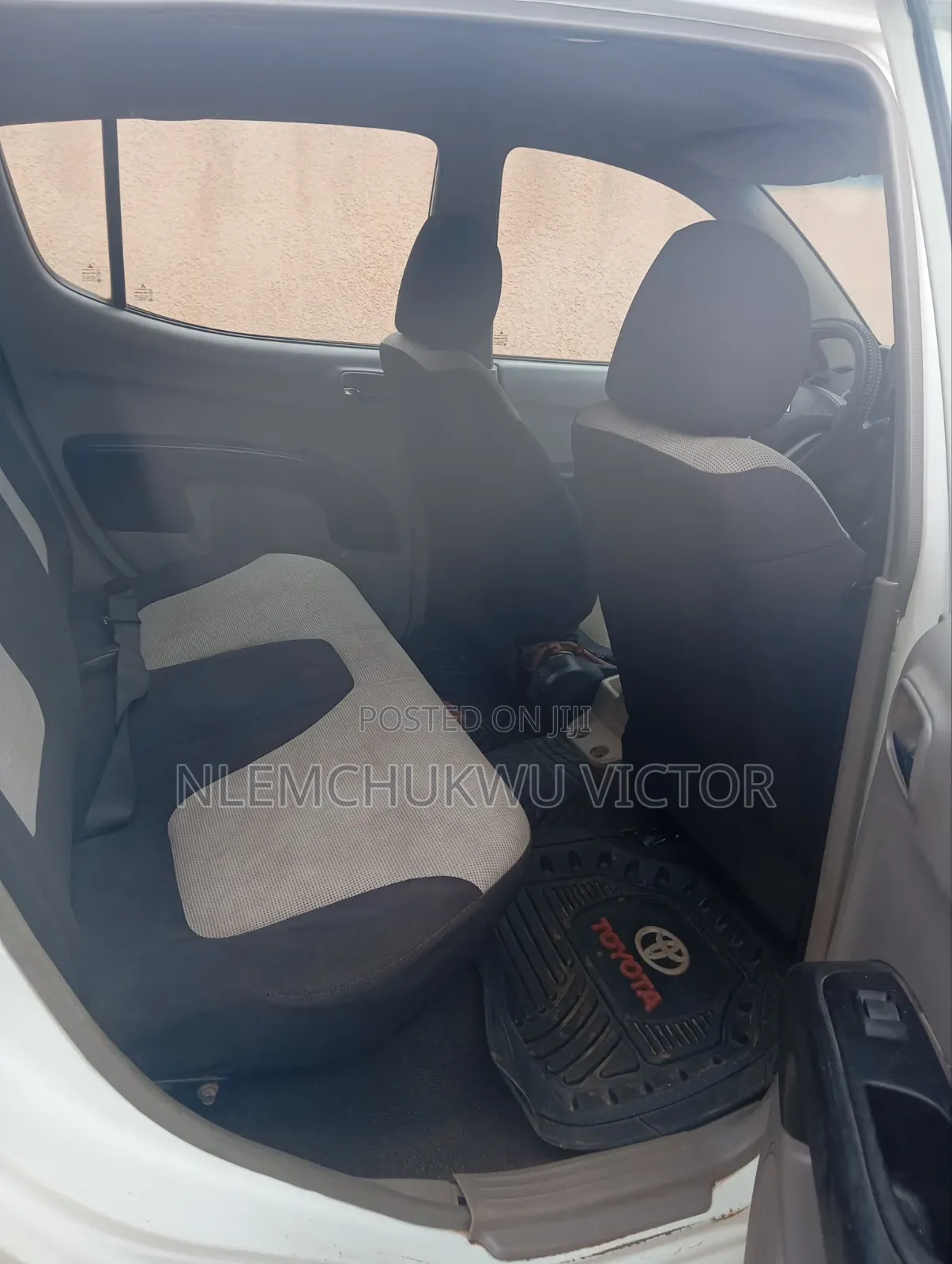 Mitsubishi L200 2012 White