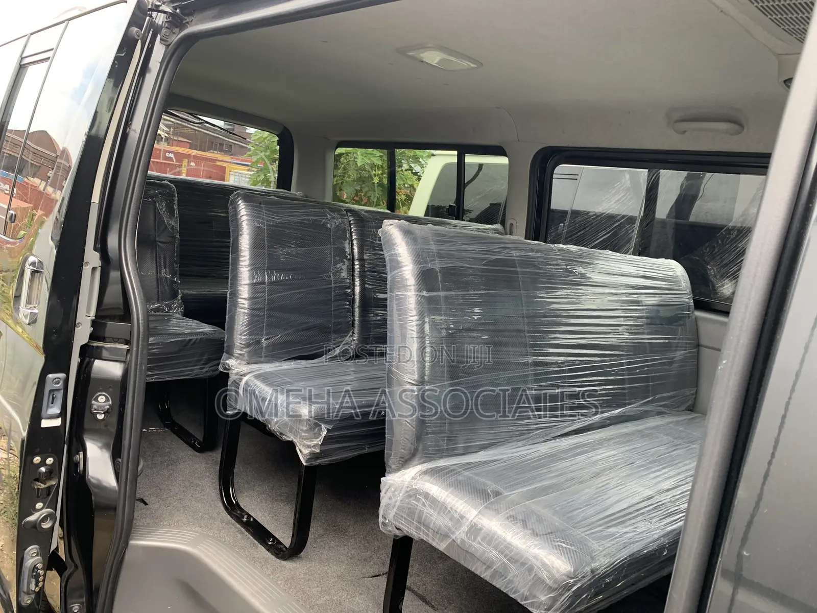Toyota HiAce 2013 Green
