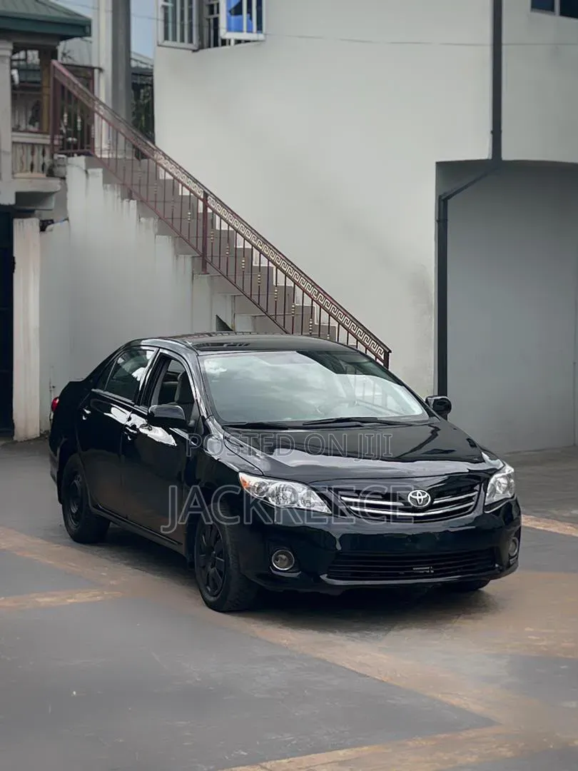 Toyota Corolla 2011 Black