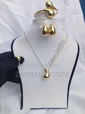Tear Drop Jewelry Set