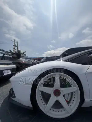 Lamborghini Aventador 2019 White