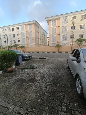 4bdrm Duplex in Burdilon Estate, Chevron for rent