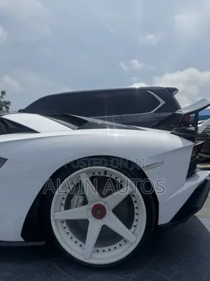 Lamborghini Aventador 2019 White