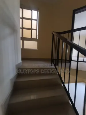 4bdrm Duplex in Burdilon Estate, Chevron for rent