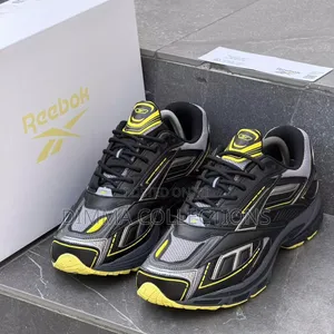 *New Reebok Road Ultra Snks*