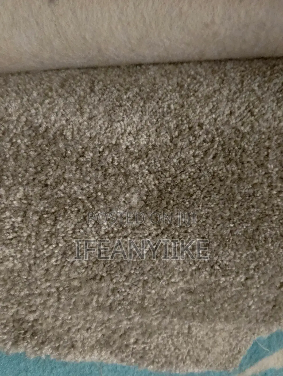 High Quality VIP Rugs. Available in Bundles, Different Color and Sizes