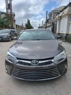 Toyota Camry SE 4dr Sedan (2.5L 4cyl 6A) 2016 Gray