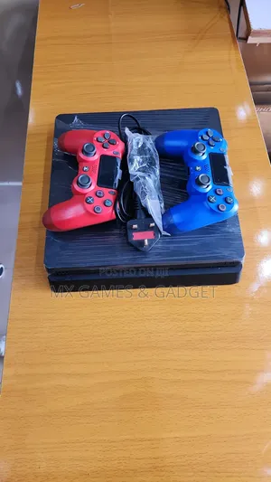 Playstation 4 Slim UK Used With 8 Games Hacked and 2 Controllers