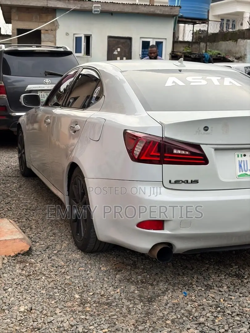 Lexus IS 250 AWD Automatic 2010 White