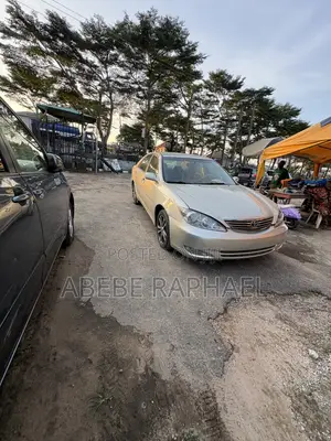 Toyota Camry LE 4dr Sedan (2.4L 4cyl 5A) 2005 Silver