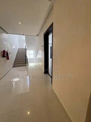 2bdrm Apartment in Lekki Phase 1 for rent