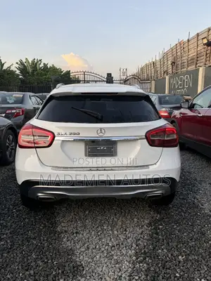 Mercedes-Benz GLA 250 2016 White