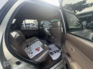 Toyota 4-Runner 2002 Silver
