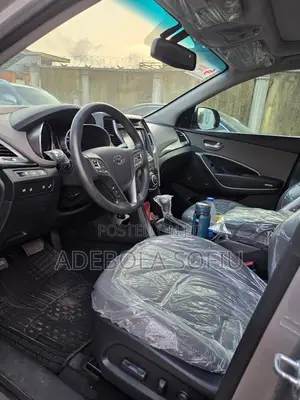 Hyundai Santa Fe Limited 4dr SUV (3.3L 6cyl 6A) 2015 Gray