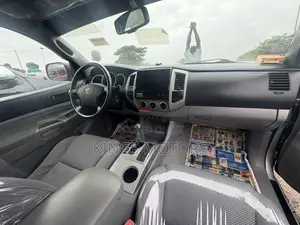 Toyota Tacoma 2009 Silver