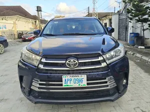 Toyota Highlander 2015 Blue