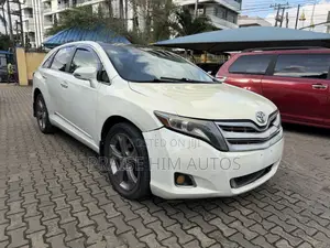 Toyota Venza Limited AWD V6 2013 White