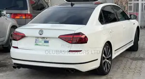 Volkswagen Passat 2019 White