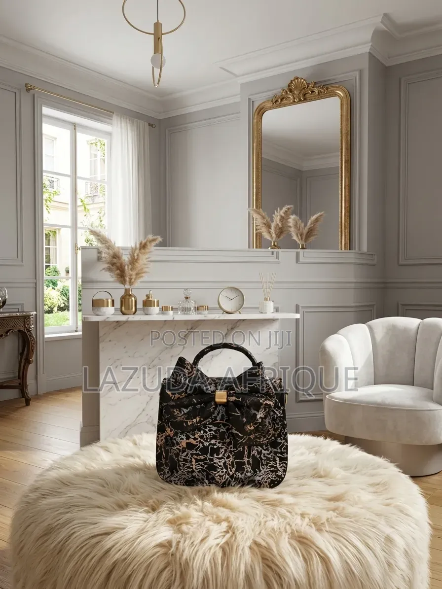Vina Luxurious Shoulder Bag