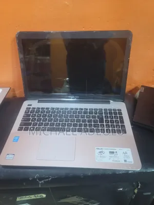 Laptop Asus X555LA 8GB Intel Core Ultra 7 HDD 1T