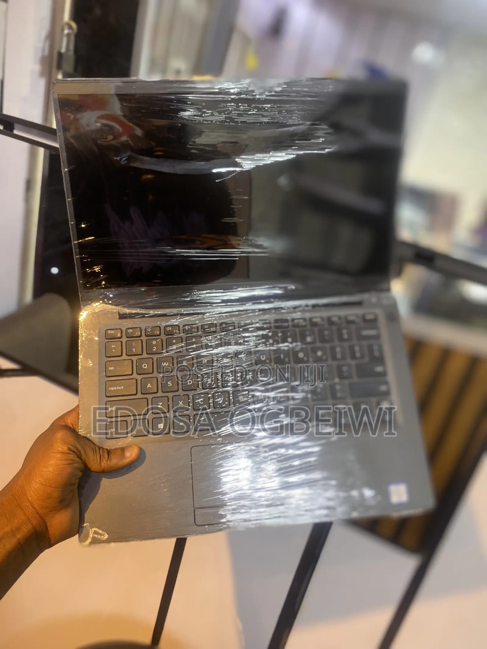 Laptop Dell Latitude 7400 8GB Intel Core i7 SSD 128GB