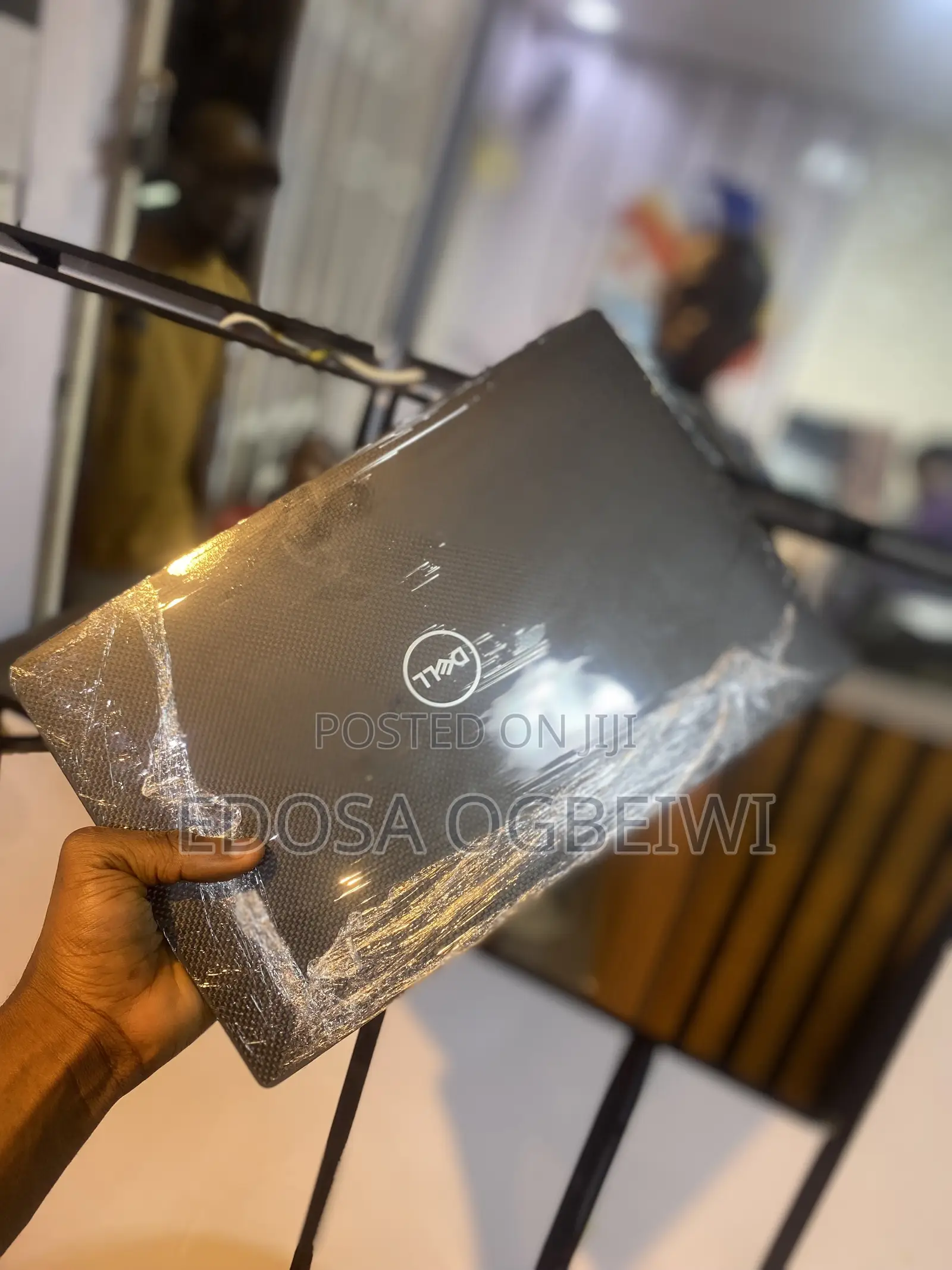 Laptop Dell Latitude 7400 8GB Intel Core i7 SSD 128GB