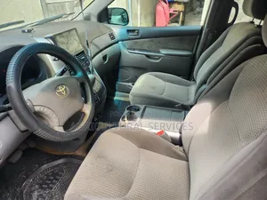Toyota Sienna 2008 Gray