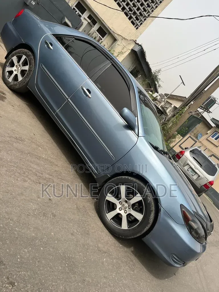 Toyota Camry 3.0 V6 Automatic 2006 Blue