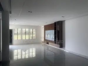 3bdrm Duplex in Lekki Phase 2 for rent